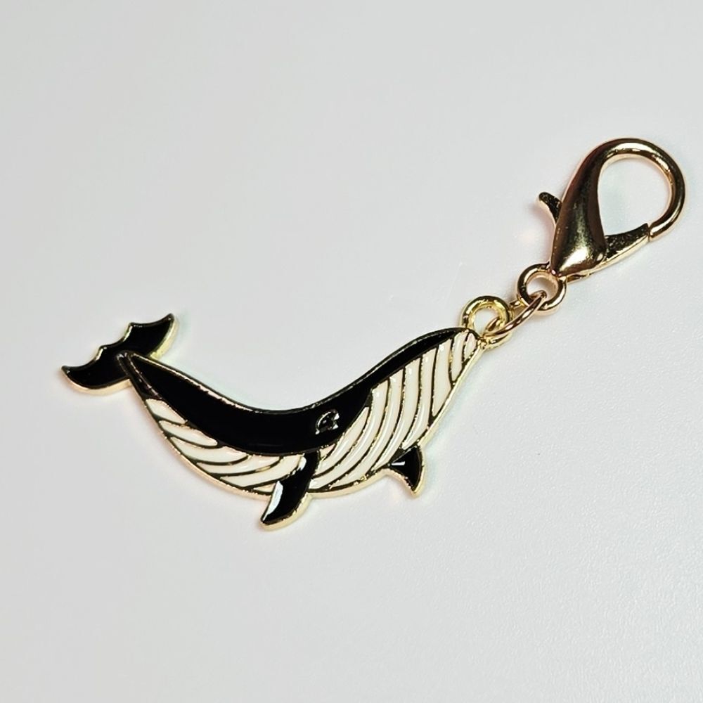 Humpback Whale Keychain Bag Charm 🐋 Marine Animal Lover Gift Backpack Clip On